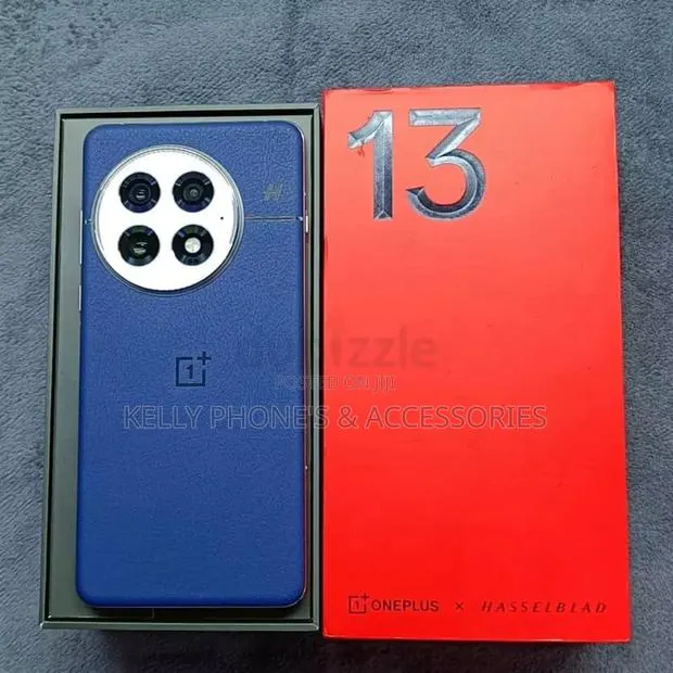 New OnePlus 13 256 GB Blue · Photo 1