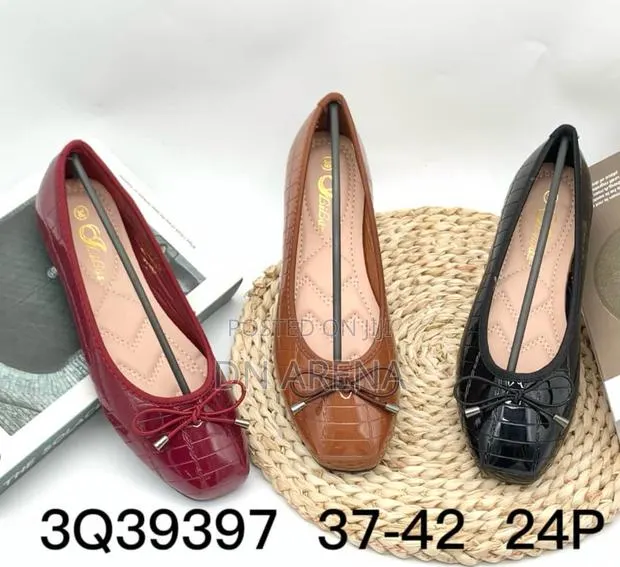 Easy Wear Ladies Flat Shoes Size 37 to 42 · Photo 1