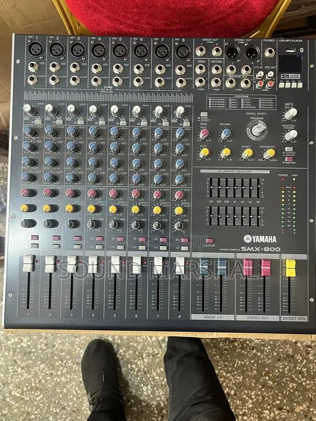Yamaha SMX-8 Channel Mixer · Photo 1