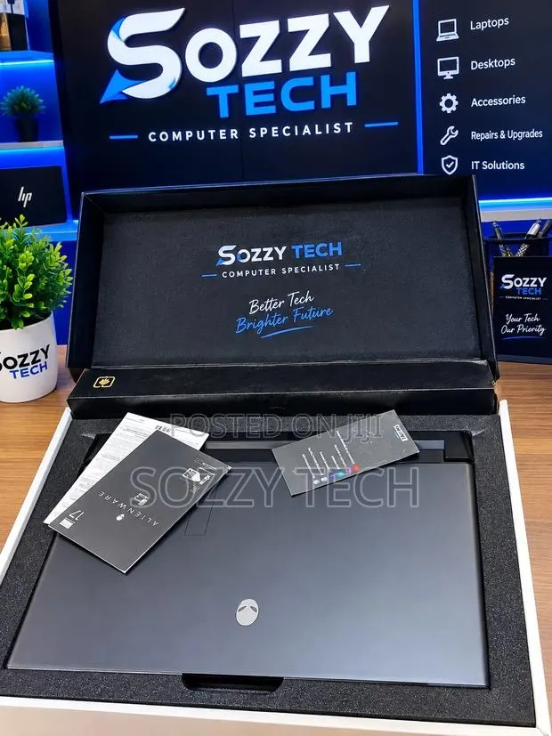 Laptop Alienware M16 R1 16GB Intel Core i7 SSD 1T · Photo 1