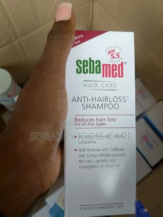 Seba Med ANTI-HAIRLOSS Shampoo · Photo 1