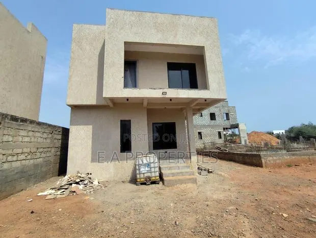 4bdrm Duplex in Ea Properties, Lake Side Estate for sale · Photo 1