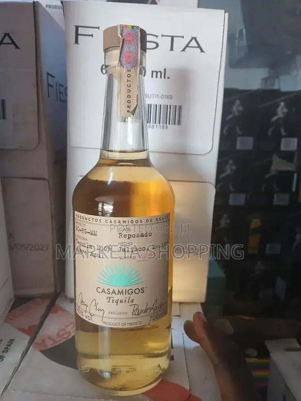 Casamigos Tequila Reposado 700ml · Photo 1