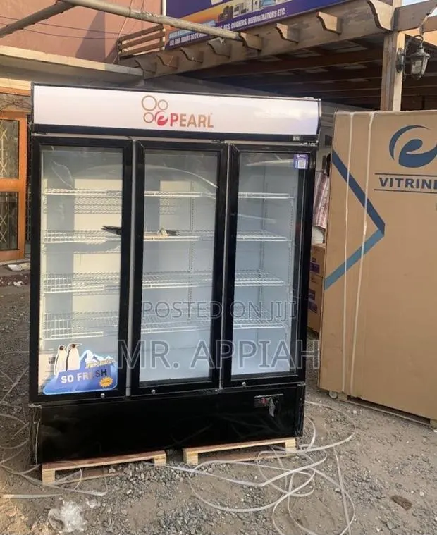 Pearl 3 Door Electric Beverage Cooler(Glass) · Photo 1