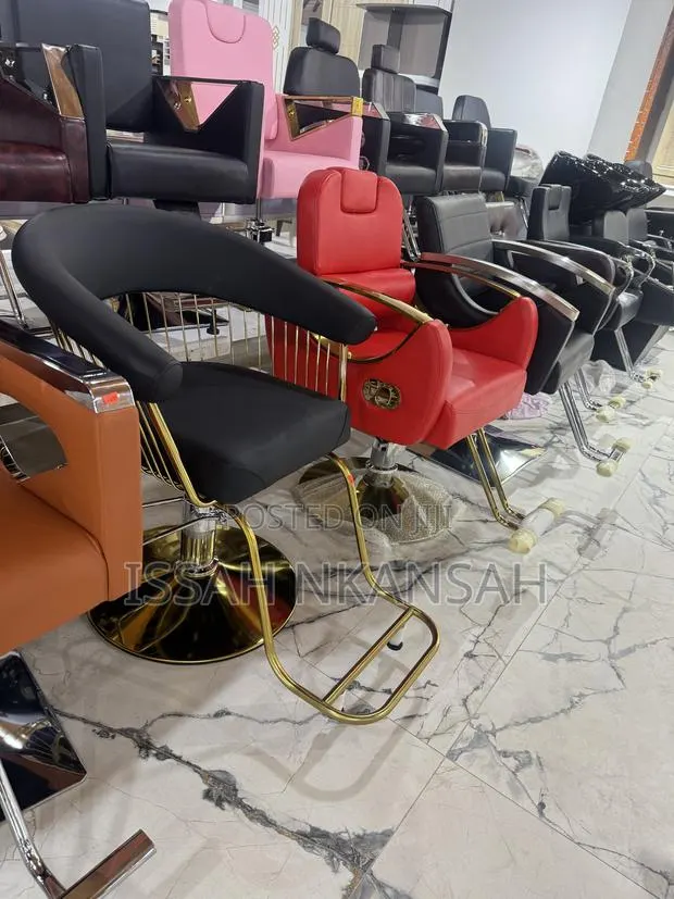 Barbering’s Chair · Photo 2
