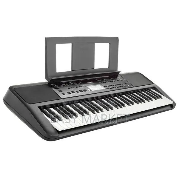 Yamaha E383 · Photo 1