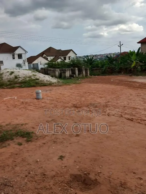 Plot of Land on a Road Good Location · Photo 4