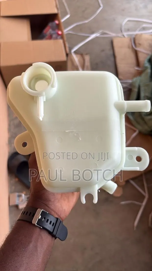 Honda Cr-v 2017-2022 Reservoir Tank · Photo 1