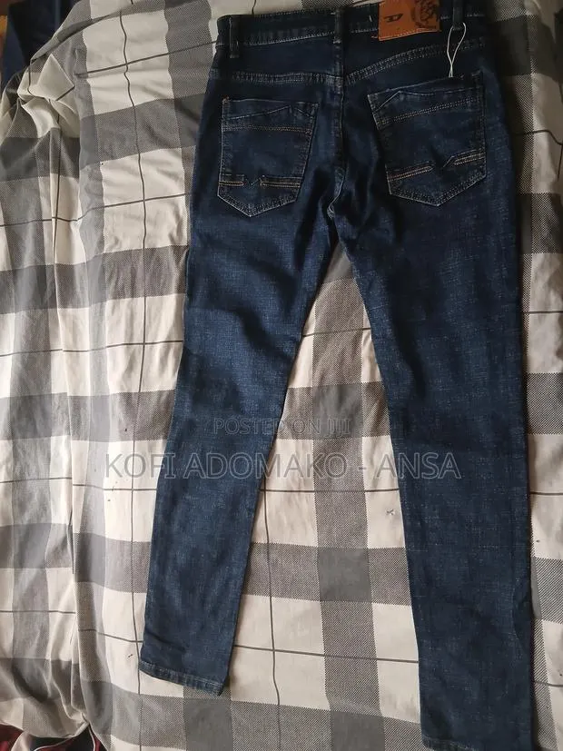 Diesel Jeans for Kids- Size 30 · Photo 3