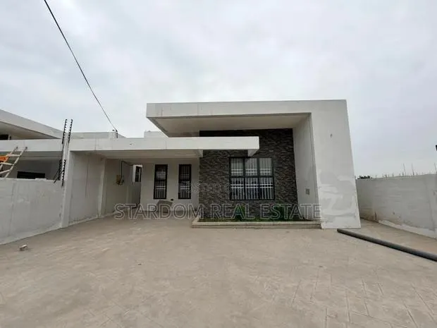 3bdrm Bungalow in East Legon Hills, Boundary Road Area for sale · Photo 1