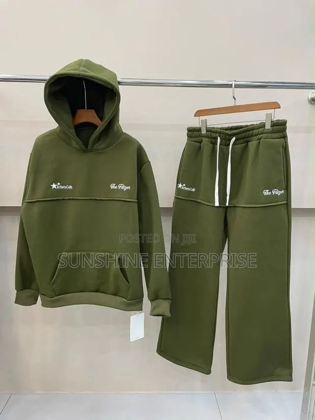 Top and Down Joggers · Photo 1