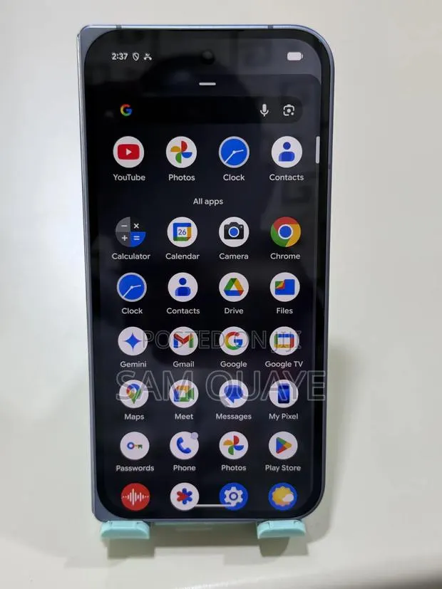 Google Pixel 10 Pro Fold 256 GB Blue · Photo 1