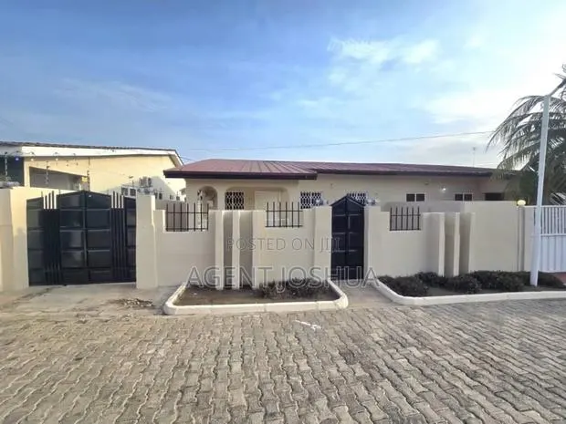 3bdrm House in Manet Viile Estate, Spintex for sale · Photo 1