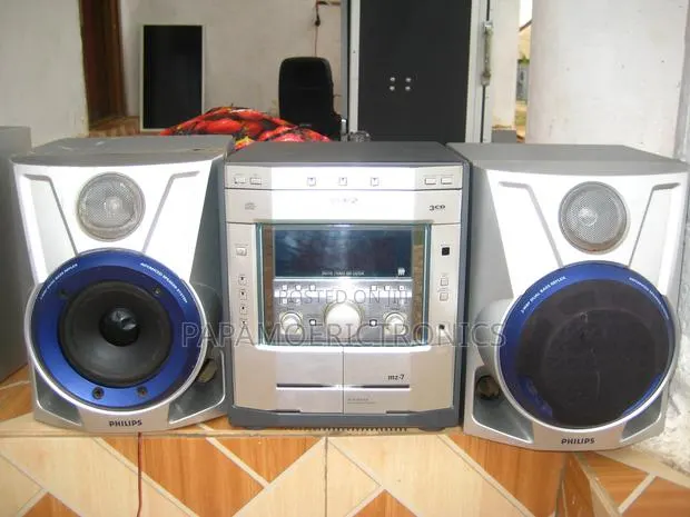 Hi-Fi Stereo System" · Photo 1