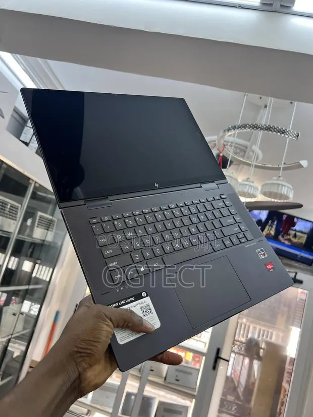 Laptop HP Envy x360 8GB AMD Ryzen 5 SSD 512GB · Photo 1