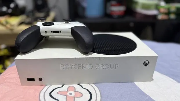 Xbox Series S · Photo 1