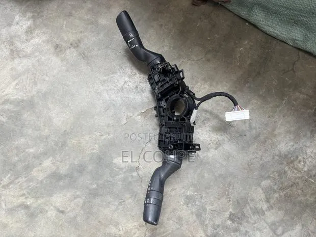 Tundra/ Tacoma Wiper and Trafficgator Switch 2022-2023-2024-2025 · Photo 1