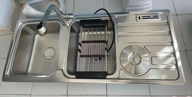 Modern Stainless Steel Kitchen Sink With Pull-Out Spray Tap Complete S · Photo 1