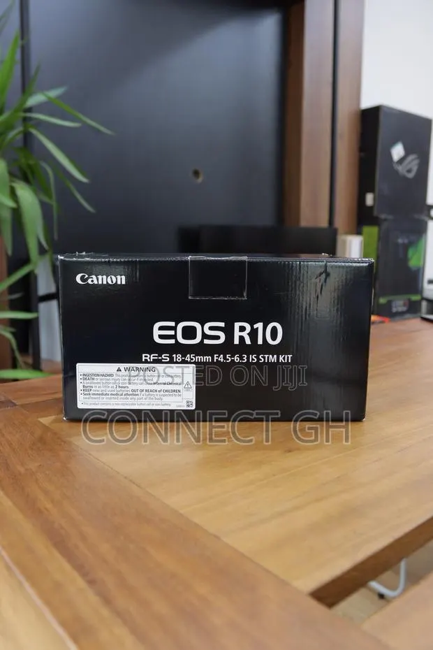 Canon - Eos R10 Mirrorless Camera With Rf-S18-45 F/4.5-6.3 Is STM · Photo 1