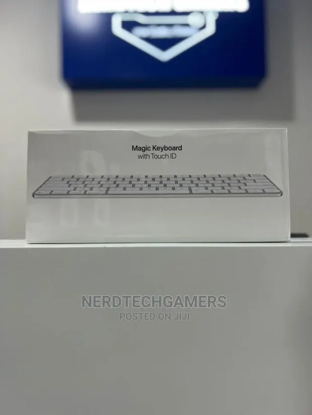 Magic Keyboard With Touch Id · Photo 1
