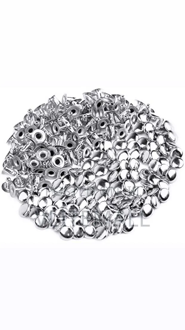 9*9 Double Cap Brass Rivet Silver Tone · Photo 1