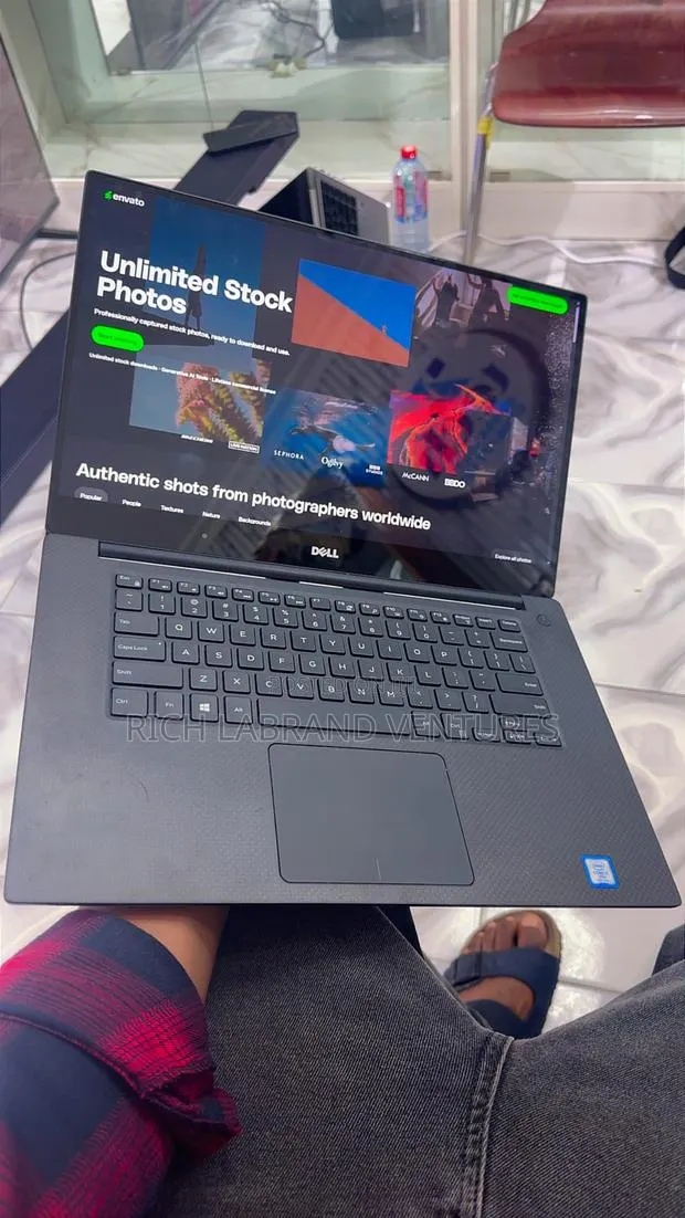 Laptop Dell Precision 15 5520 16GB Intel Core i7 SSD 512GB · Photo 1