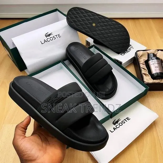 Lacoste Portal Slides Pu Black · Photo 1