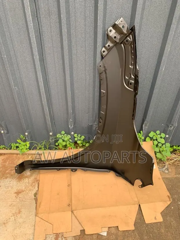 Lexus RX350 2016-2023 Fender · Photo 1
