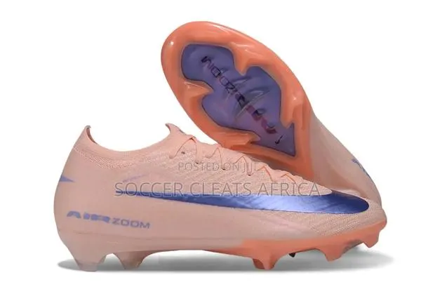 Football Shoes · Photo 1