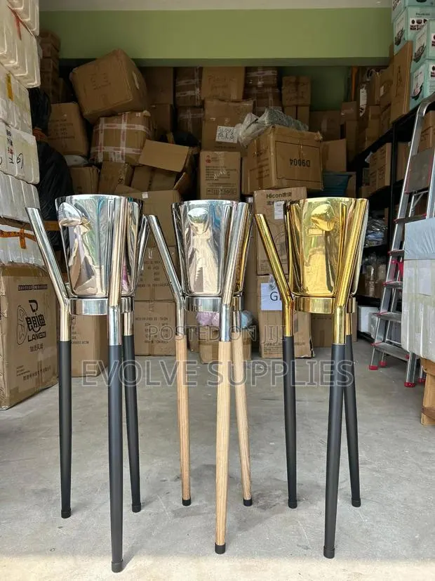 5l Ice Bucket With 3 Legged Stand · Photo 1