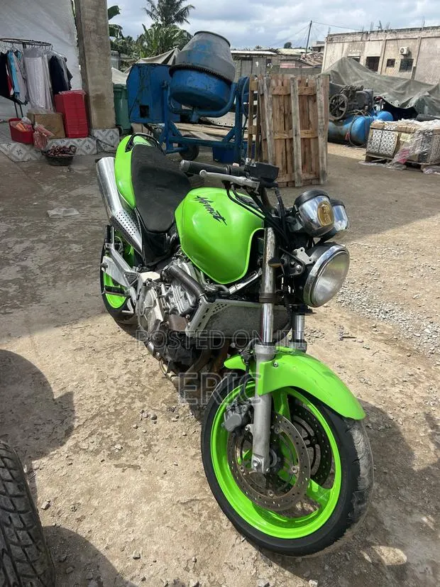Honda Hornet 2018 Green