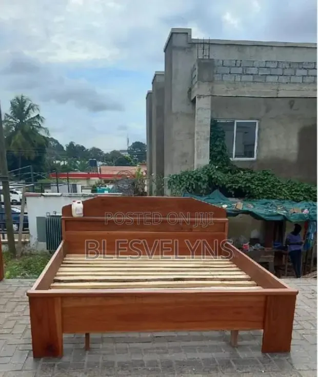 Wooden Double Bed Frame · Photo 1