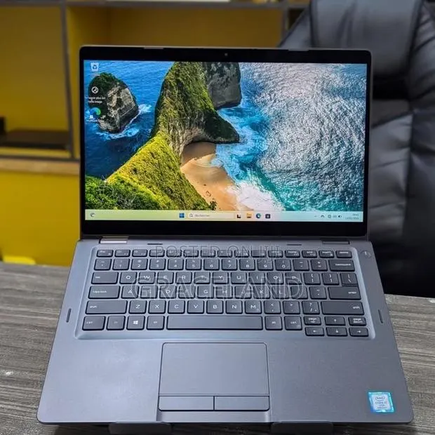 Laptop Dell Latitude 5300 8GB Intel Core i7 SSD 256GB · Photo 2
