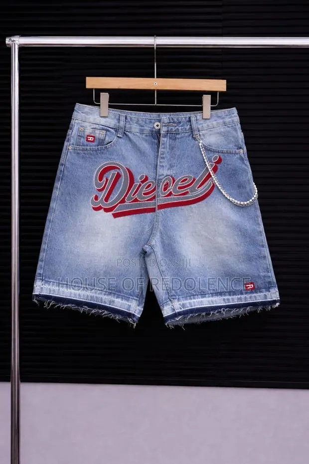 Jeans Shorts · Photo 1