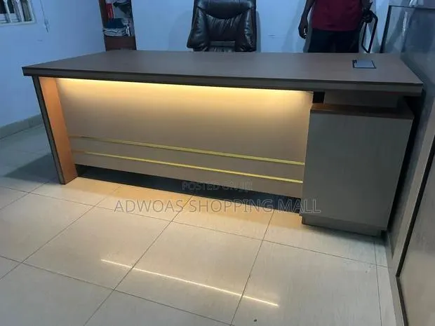 Executive L Shape Office Desk · Photo 1