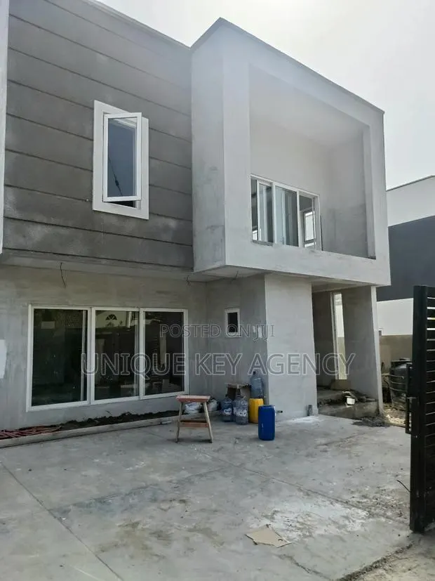 4bdrm House in Unique Key Agency, Airport Residential Area for sale · Photo 1