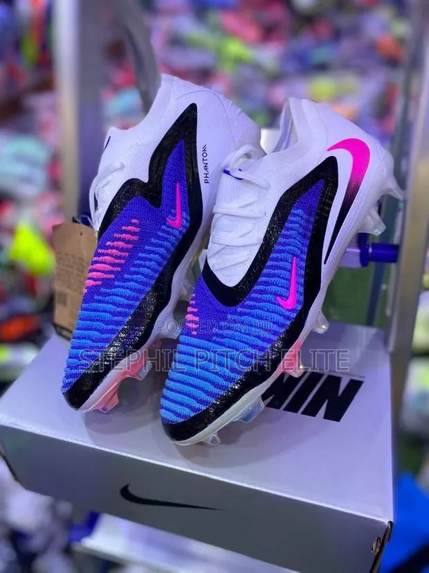 Nike Phantom 6 · Photo 1