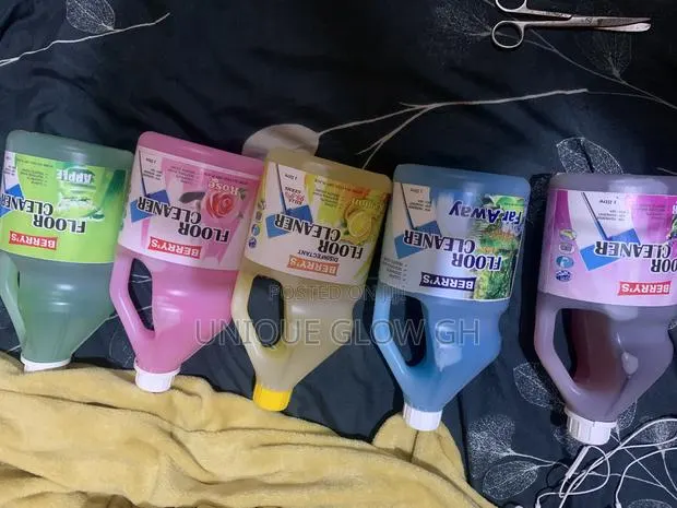 Highly Perfumed Floor Detergent · Photo 1
