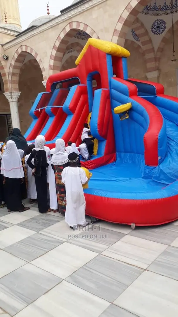 Bouncy Castle for Rent · Photo 1