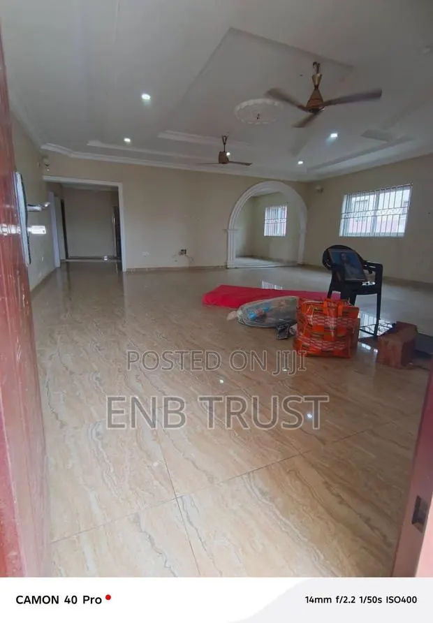 3bdrm Apartment in Ablekuma, CP for rent · Photo 1