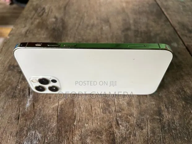 Apple iPhone 12 Pro Max 128 GB · Photo 1