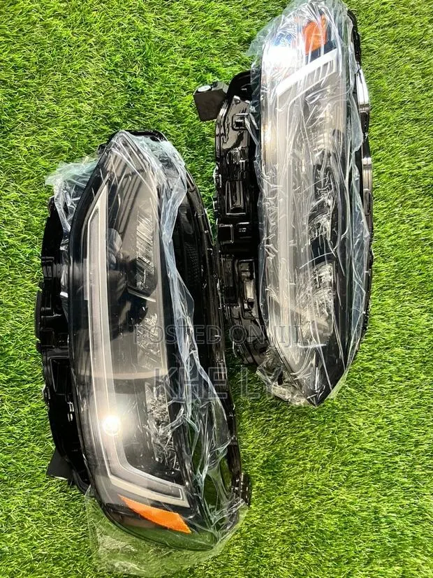 HRV 2025 Headlight · Photo 1