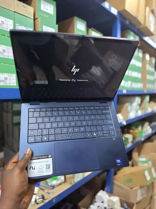 Laptop HP OmniBook X Flip 14" 16GB Intel Core Ultra 7 SSD 1T · Photo 1