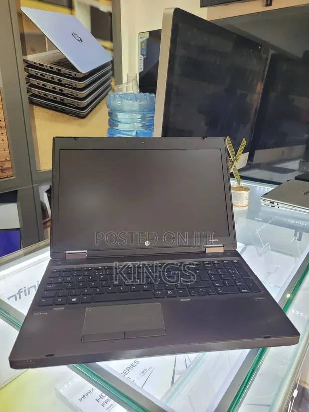 Laptop HP ProBook 6570B 6GB Intel Core i7 HDD 500GB · Photo 1