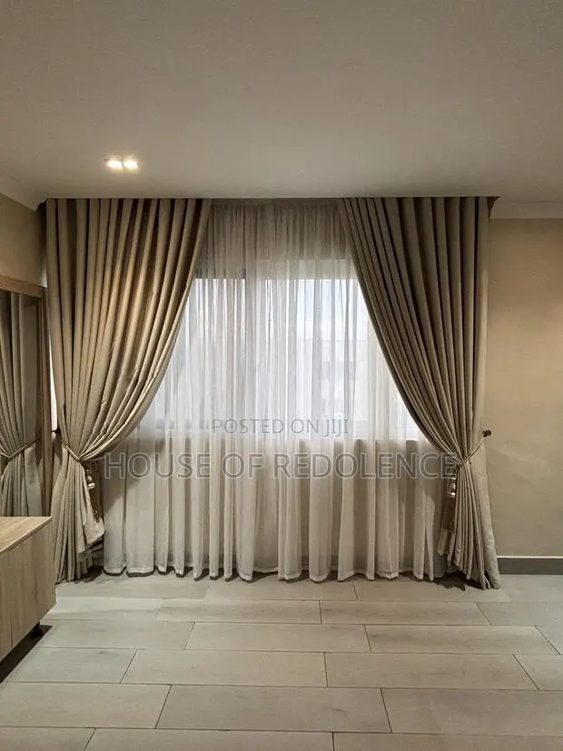 Heavy Interior Curtains/ Drapes Production and Fixing · Photo 1