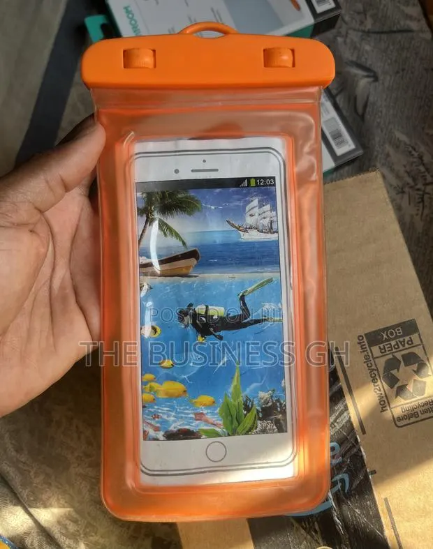 Waterproof Pouch for Phones/ Waterproof Phone Case · Photo 1