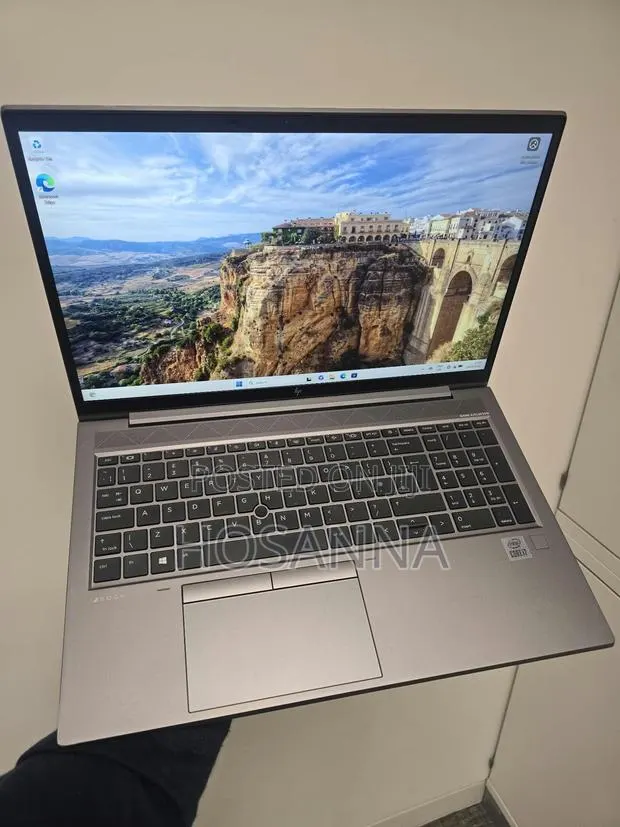 Laptop HP ZBook Firefly 15 G7 16GB Intel Core i7 SSD 512GB · Photo 1