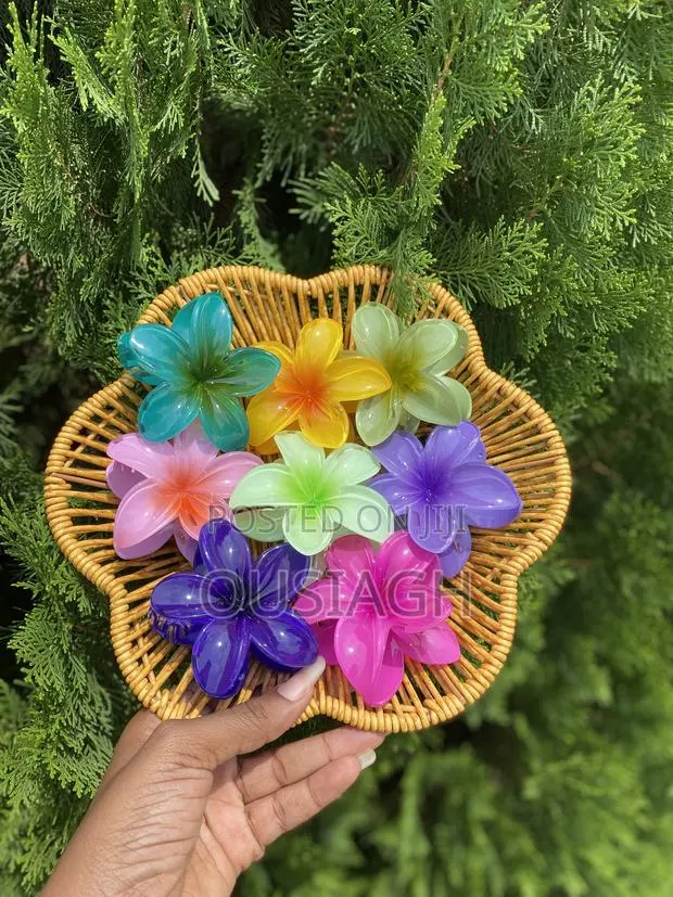 Flower Claw Clips · Photo 1