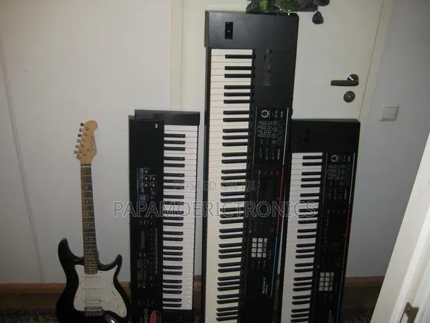 Roland Juno-Ds 61 Synthesizer Workstation 61-Key Keyboard Music Used · Photo 1