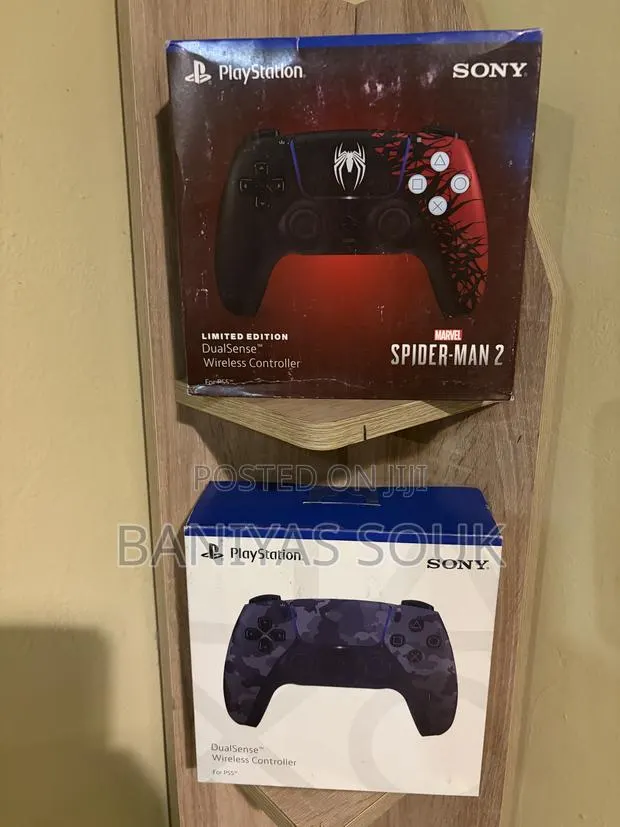 PS5 DualSense Controller Spiderman and Camo